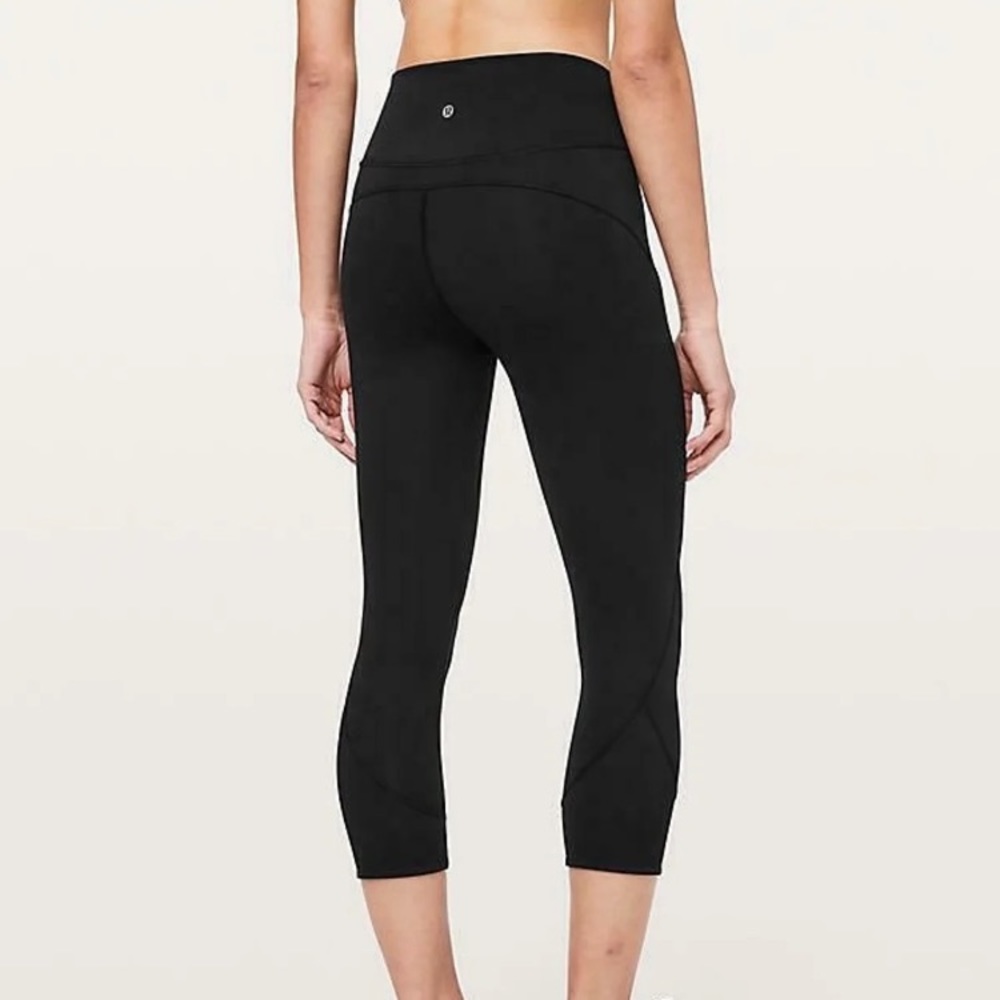 SOLD NWOT lululemon In the movement black crop